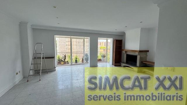 3 bedroom Flat for sale in Figueres - € 199,500 (Ref: 9691522)