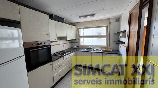 3 bedroom Flat for sale in Figueres - € 199,500 (Ref: 9691522)