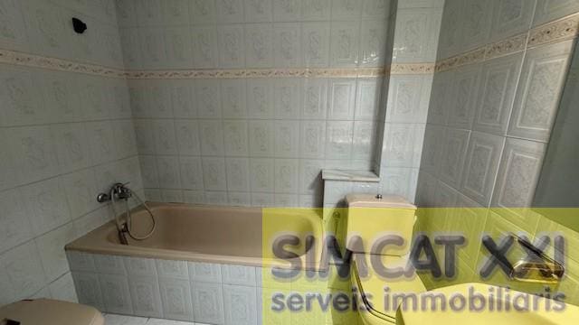 3 bedroom Flat for sale in Figueres - € 199,500 (Ref: 9691522)