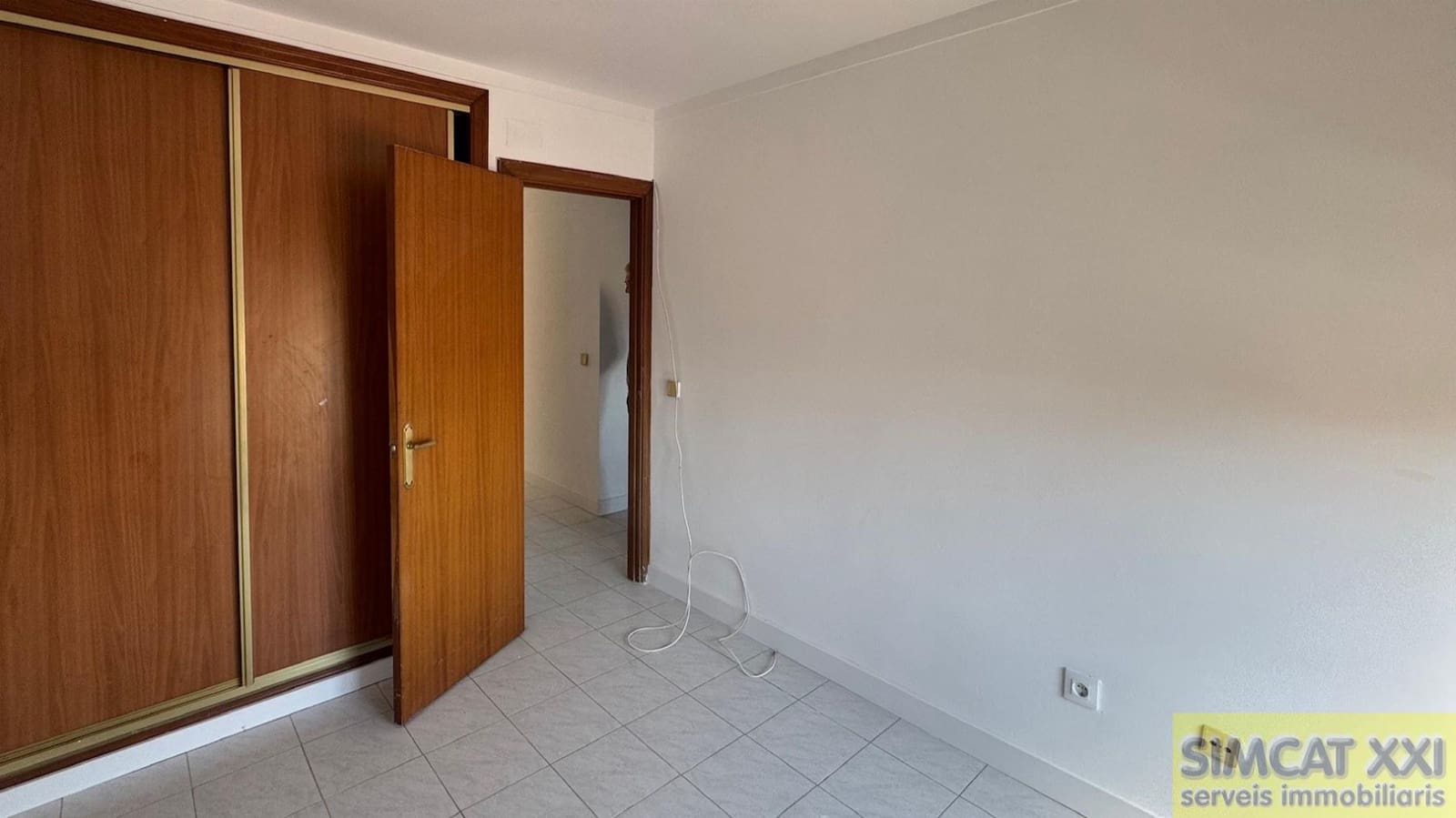 3 bedroom Flat for sale in Figueres - € 199,500 (Ref: 9691522)