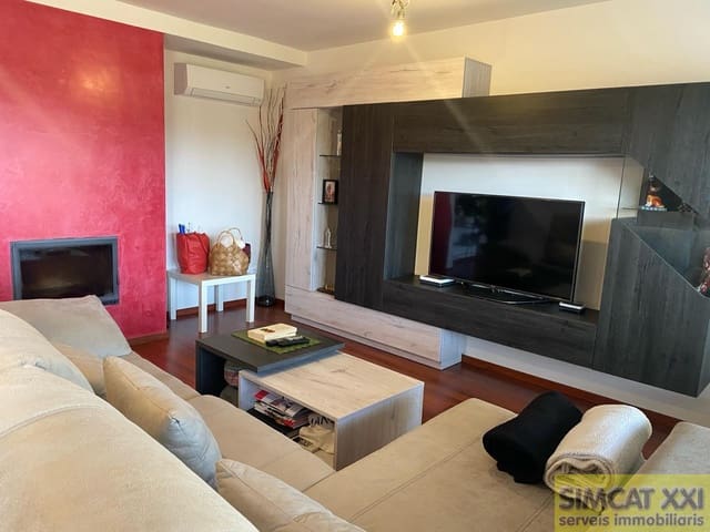 4 soveværelse Rækkehus til salg i Navata med garage - € 360.000 (Ref: 9691525)