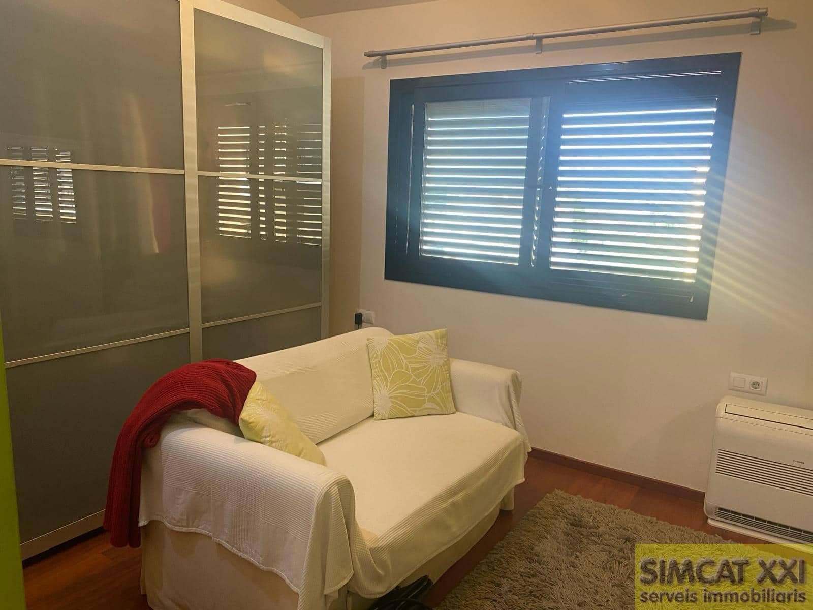 4 soveværelse Rækkehus til salg i Navata med garage - € 360.000 (Ref: 9691525)