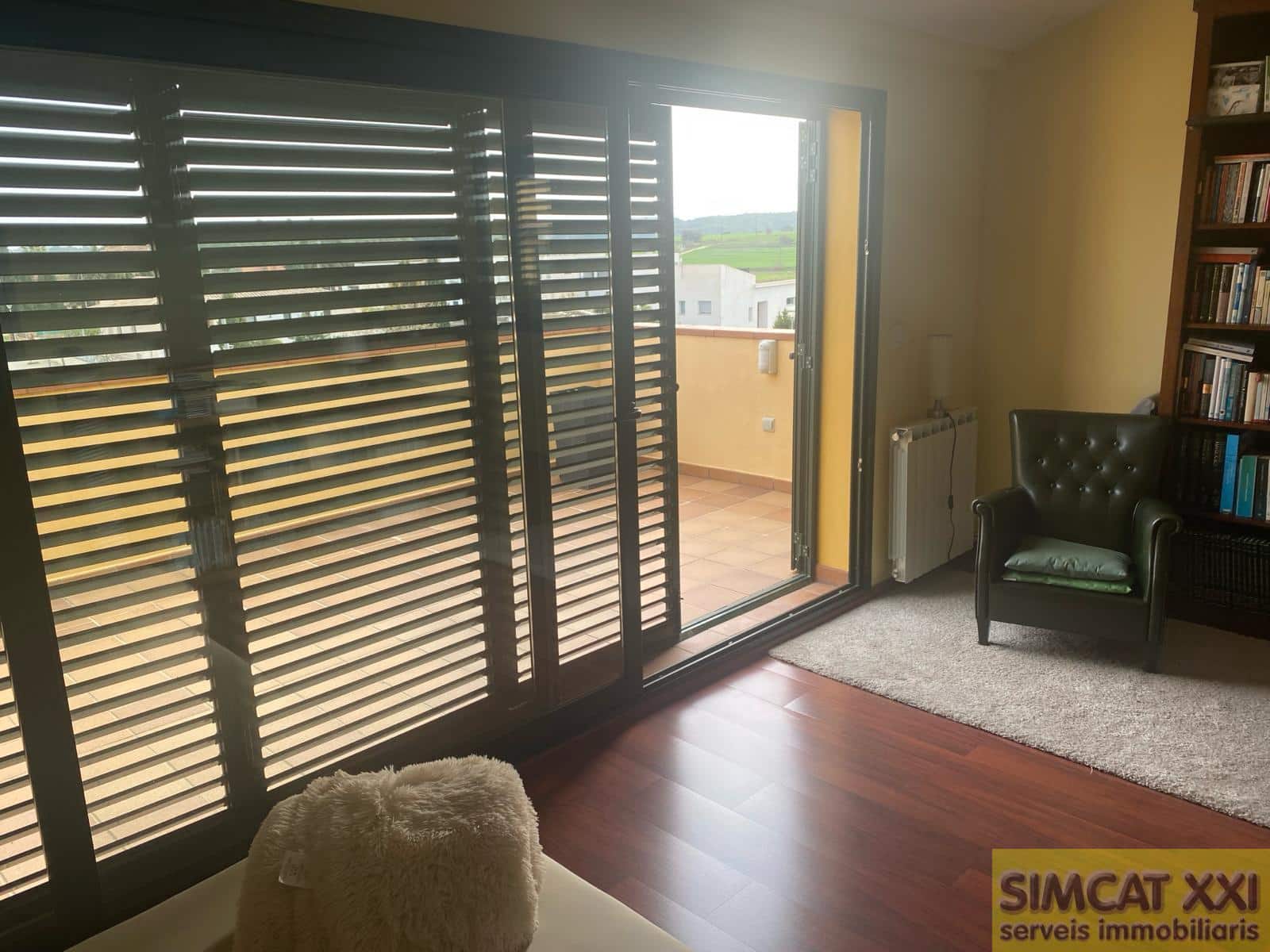 4 soveværelse Rækkehus til salg i Navata med garage - € 360.000 (Ref: 9691525)