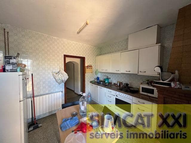 7 bedroom Finca/Country House for sale in Garrigas with garage - € 475,000 (Ref: 9691527)