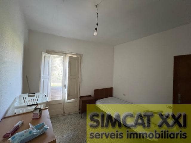 7 bedroom Finca/Country House for sale in Garrigas with garage - € 475,000 (Ref: 9691527)