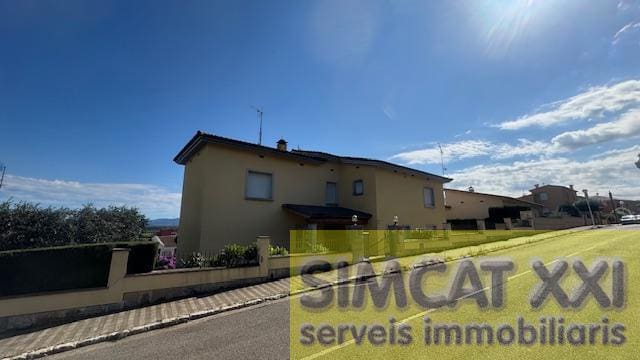 4 chambre Villa/Maison à vendre à Figueres avec garage - 490 000 € (Ref: 9691530)