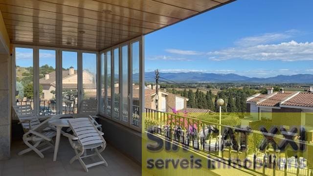 4 chambre Villa/Maison à vendre à Figueres avec garage - 490 000 € (Ref: 9691530)