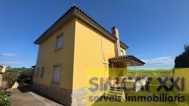 4 chambre Villa/Maison à vendre à Figueres avec garage - 490 000 € (Ref: 9691530)