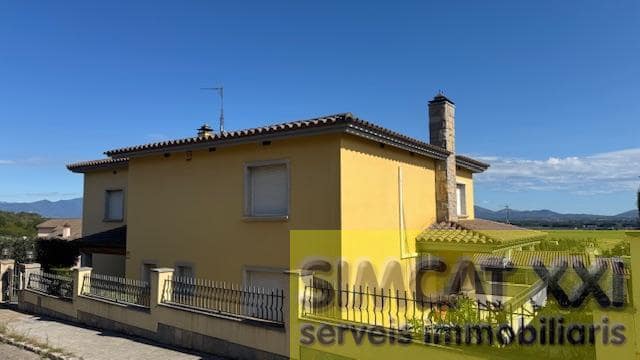 4 chambre Villa/Maison à vendre à Figueres avec garage - 490 000 € (Ref: 9691530)