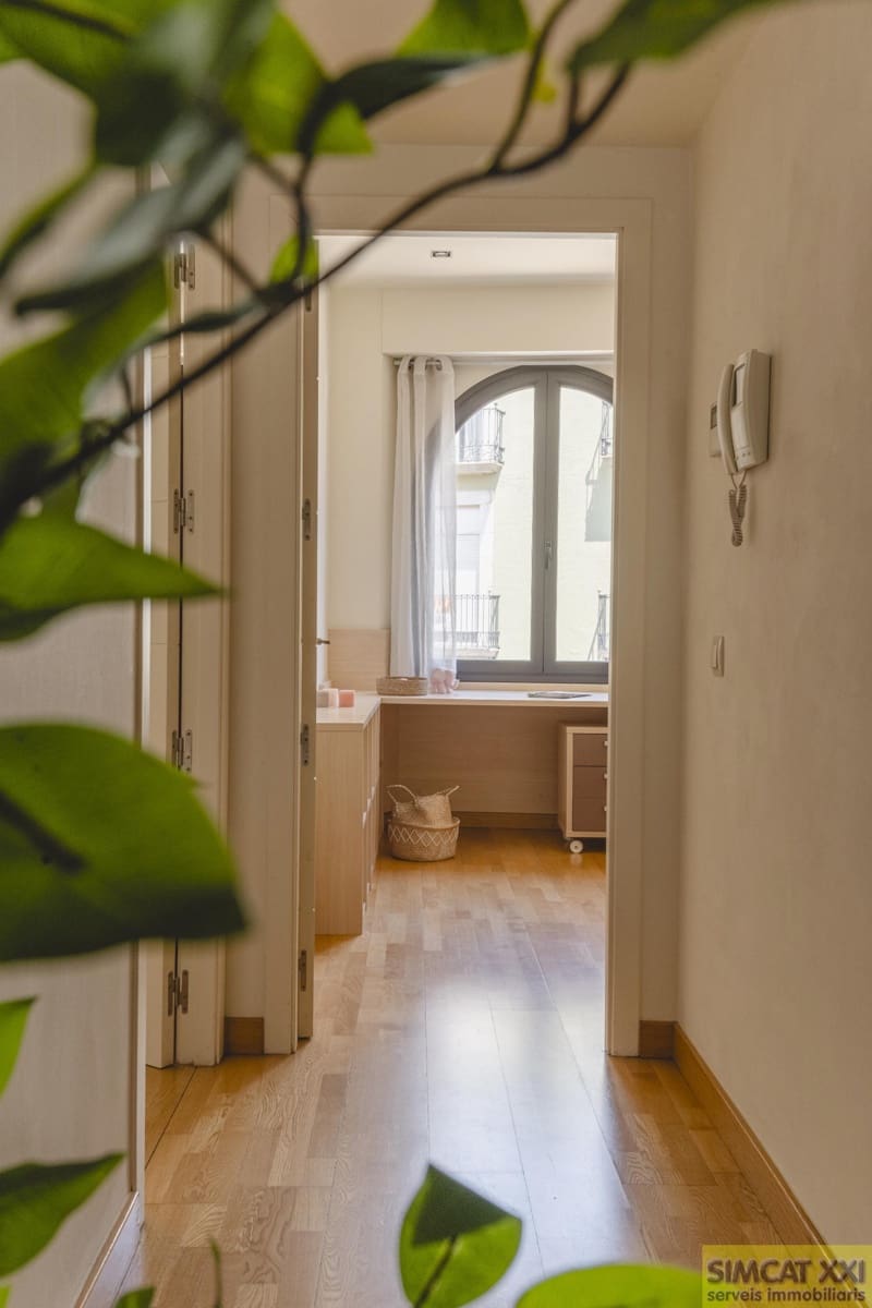 4 bedroom Flat for sale in Figueres with garage - € 450,000 (Ref: 9691531)