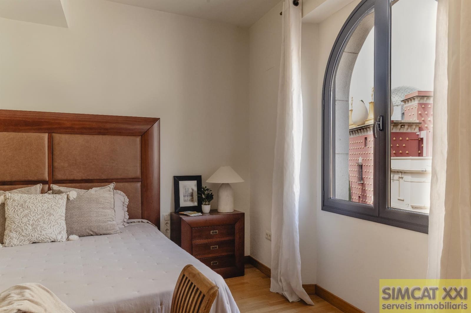 4 bedroom Flat for sale in Figueres with garage - € 450,000 (Ref: 9691531)