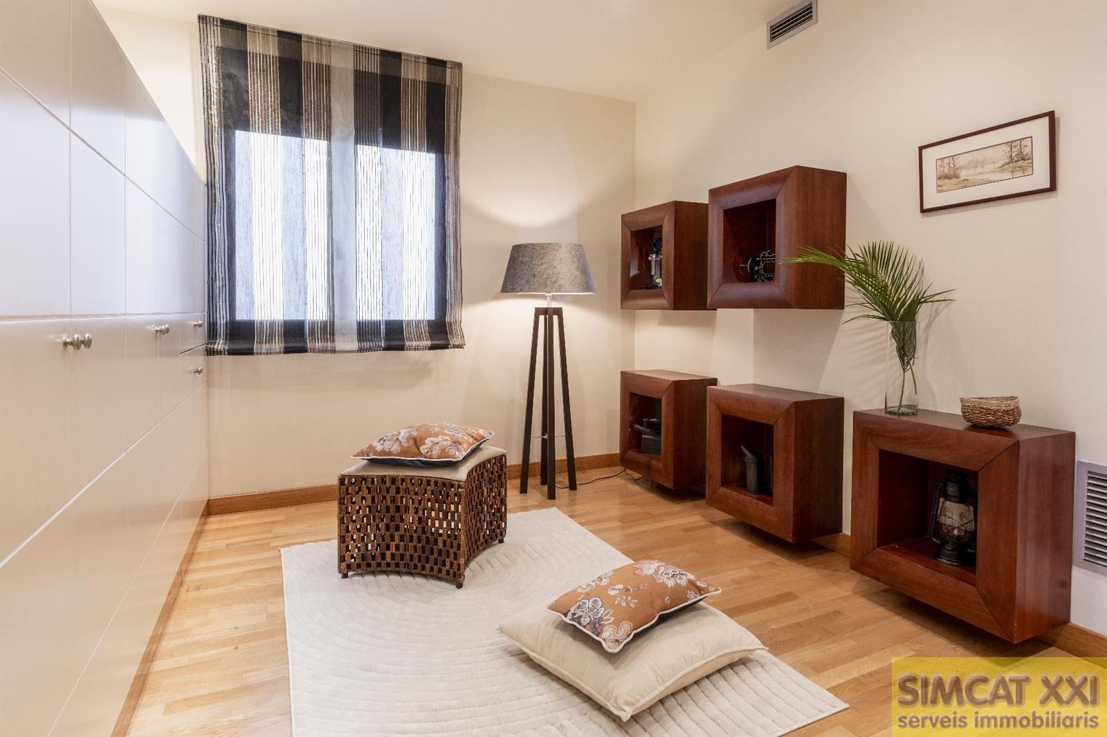 4 bedroom Flat for sale in Figueres with garage - € 450,000 (Ref: 9691531)