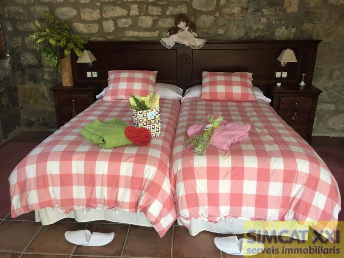 8 bedroom Finca/Country House for sale in La Vall de Bianya - € 1,000,000 (Ref: 9691532)