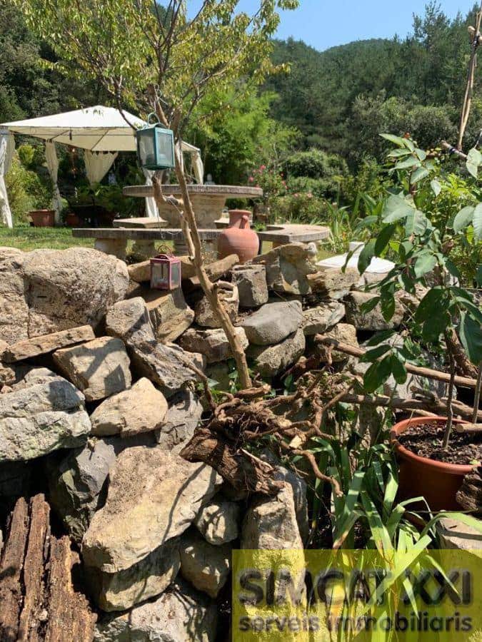 8 bedroom Finca/Country House for sale in La Vall de Bianya - € 1,000,000 (Ref: 9691532)