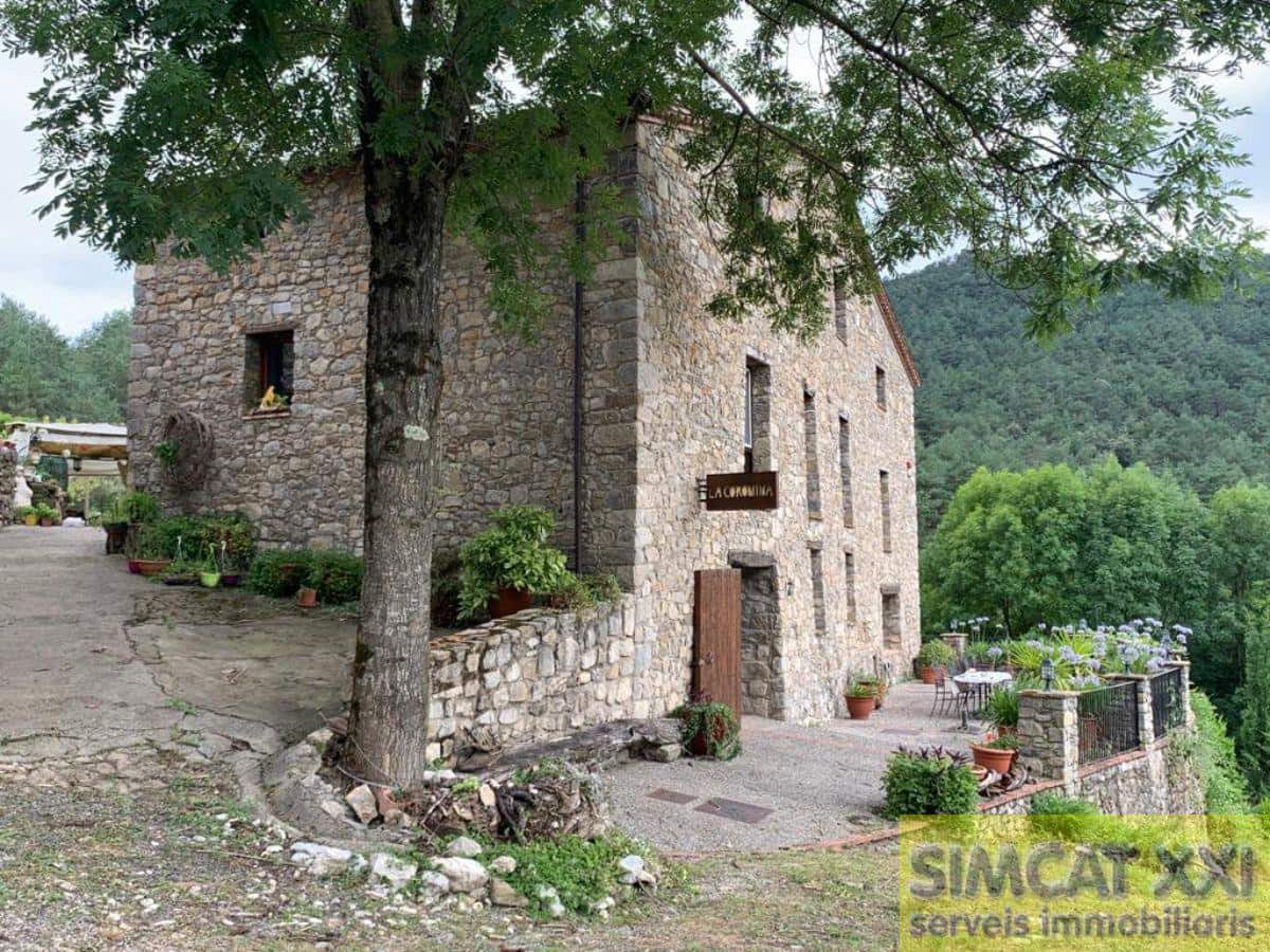 8 bedroom Finca/Country House for sale in La Vall de Bianya - € 1,000,000 (Ref: 9691532)