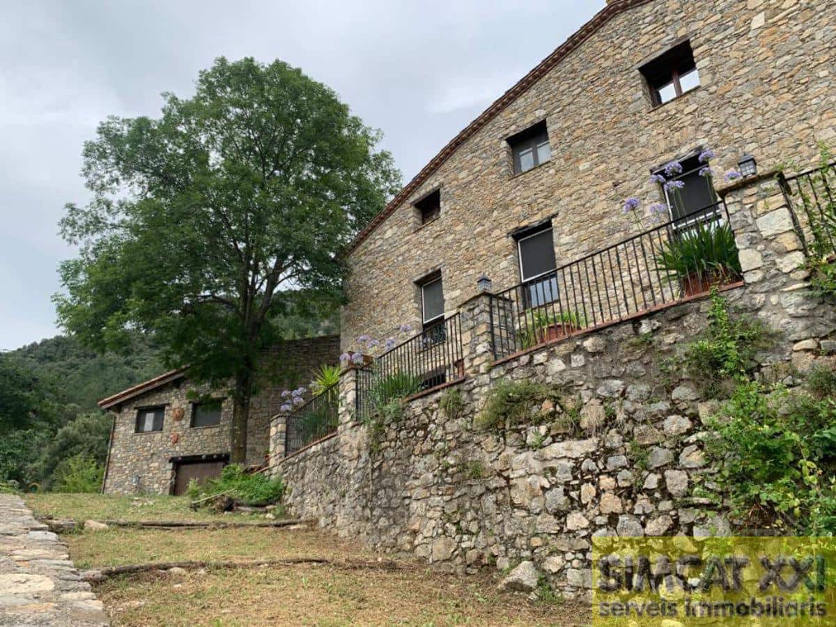 8 bedroom Finca/Country House for sale in La Vall de Bianya - € 1,000,000 (Ref: 9691532)