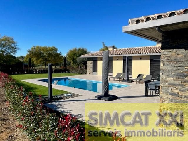 4 soveværelse Villa til salg i Navata med swimmingpool - € 1.075.000 (Ref: 9691534)