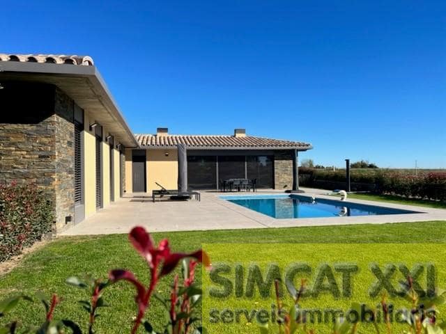 4 soveværelse Villa til salg i Navata med swimmingpool - € 1.075.000 (Ref: 9691534)