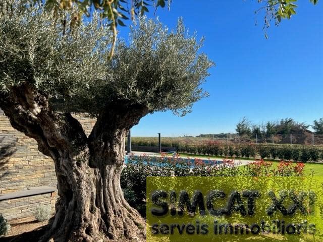 4 soveværelse Villa til salg i Navata med swimmingpool - € 1.075.000 (Ref: 9691534)