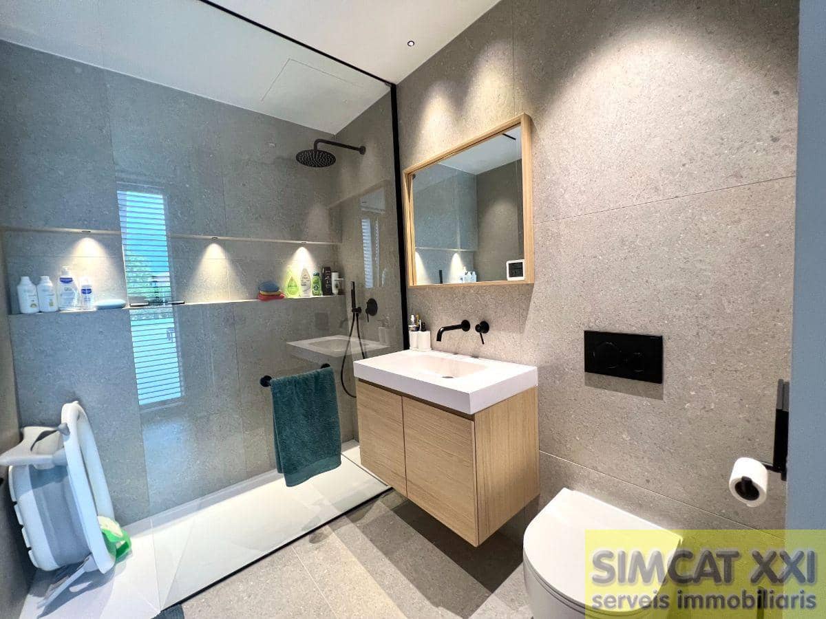 4 soveværelse Villa til salg i Navata med swimmingpool - € 1.075.000 (Ref: 9691534)