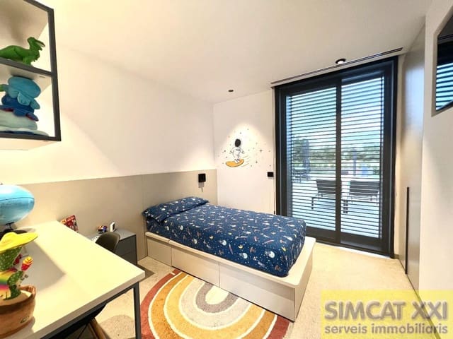 4 soveværelse Villa til salg i Navata med swimmingpool - € 1.075.000 (Ref: 9691534)