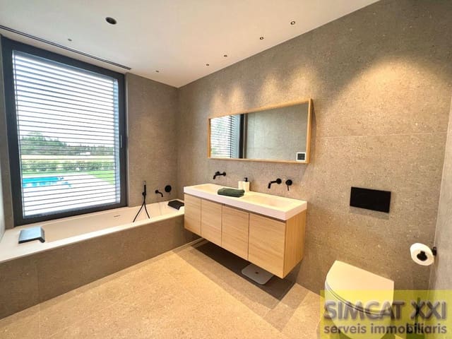 4 soveværelse Villa til salg i Navata med swimmingpool - € 1.075.000 (Ref: 9691534)