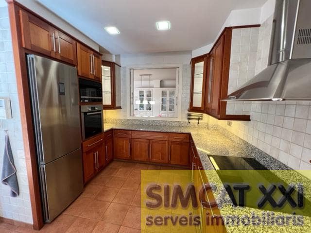 4 sypialnia Willa na sprzedaż w Figueres z garażem - 560 000 € (Ref: 9691535)