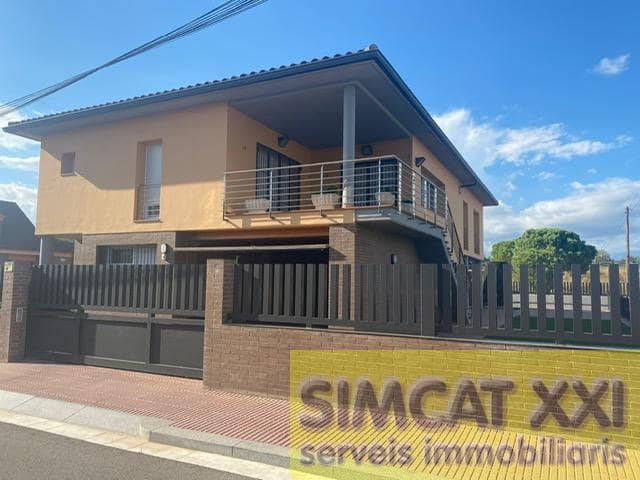 4 chambre Villa/Maison à vendre à Vilamalla avec piscine garage - 520 000 € (Ref: 9691537)