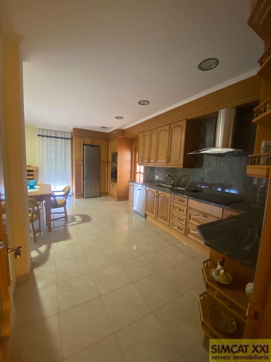 4 chambre Villa/Maison à vendre à Vilamalla avec piscine garage - 520 000 € (Ref: 9691537)