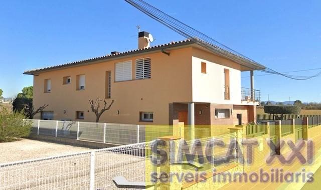 4 chambre Villa/Maison à vendre à Vilamalla avec piscine garage - 520 000 € (Ref: 9691537)