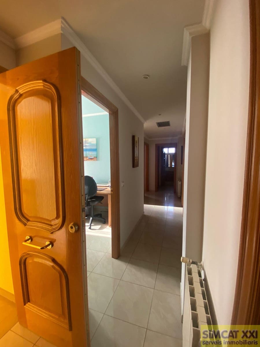 4 chambre Villa/Maison à vendre à Vilamalla avec piscine garage - 520 000 € (Ref: 9691537)