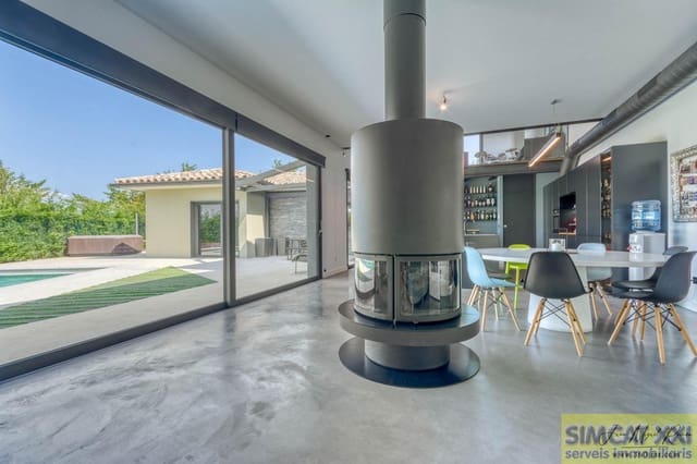 4 chambre Villa/Maison à vendre à Navata - 760 000 € (Ref: 9691538)