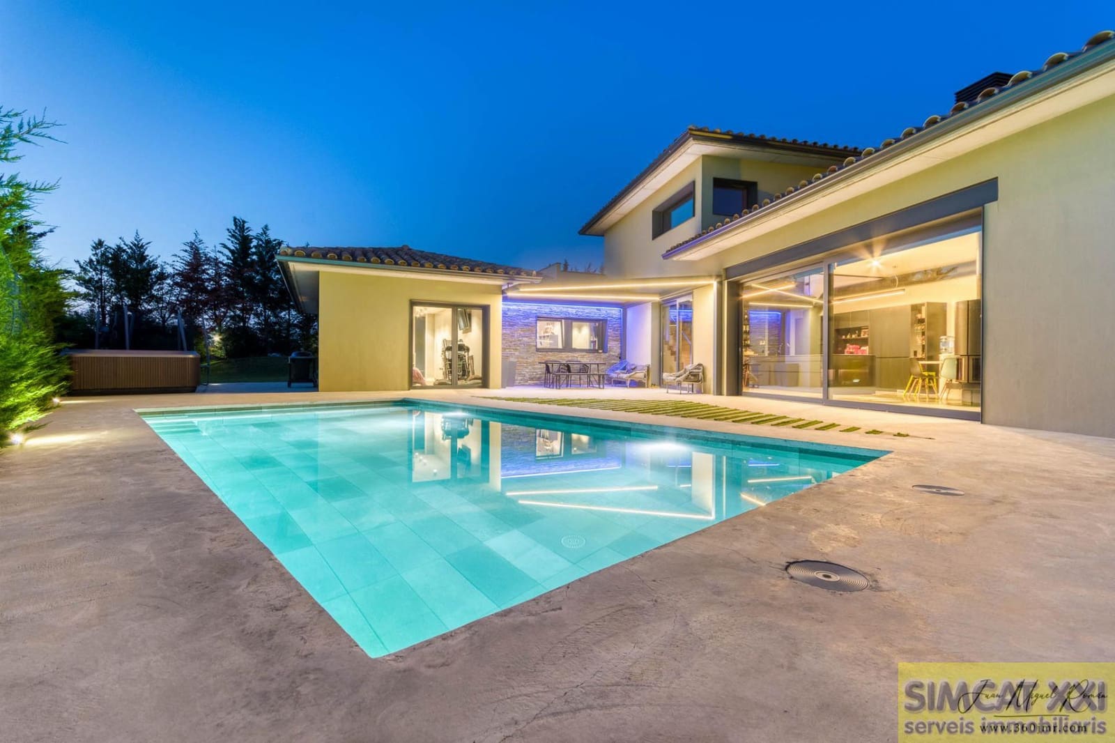 4 chambre Villa/Maison à vendre à Navata - 760 000 € (Ref: 9691538)