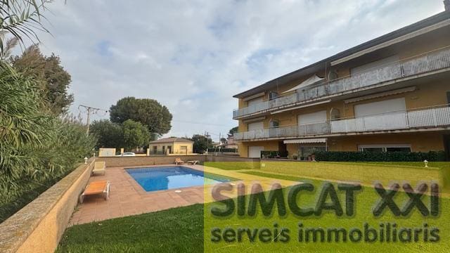 2 bedroom Flat for sale in Sant Pere Pescador with pool garage - € 171,000 (Ref: 9691539)