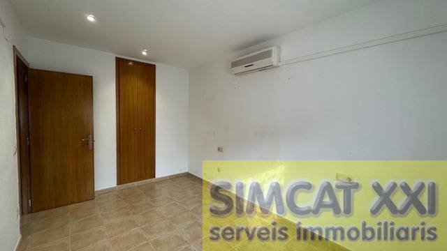 2 bedroom Flat for sale in Sant Pere Pescador with pool garage - € 171,000 (Ref: 9691539)