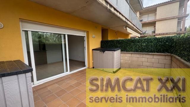 2 bedroom Flat for sale in Sant Pere Pescador with pool garage - € 181,000 (Ref: 9691539)