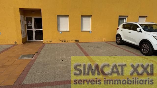 2 bedroom Flat for sale in Sant Pere Pescador with pool garage - € 181,000 (Ref: 9691539)