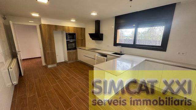 5 chambre Villa/Maison à vendre à Avinyonet de Puigventos - 618 000 € (Ref: 9691540)