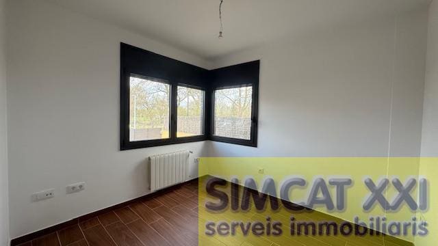 5 chambre Villa/Maison à vendre à Avinyonet de Puigventos - 618 000 € (Ref: 9691540)