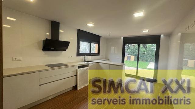 5 chambre Villa/Maison à vendre à Avinyonet de Puigventós - 618 000 € (Ref: 9691540)