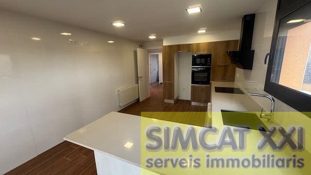 5 chambre Villa/Maison à vendre à Avinyonet de Puigventós - 618 000 € (Ref: 9691540)