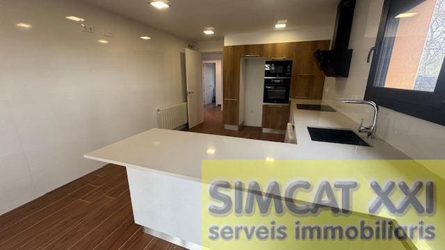 5 chambre Villa/Maison à vendre à Avinyonet de Puigventós - 618 000 € (Ref: 9691540)