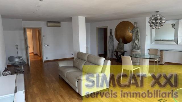 5 bedroom Apartment for sale in Figueres - € 279,000 (Ref: 9691541)