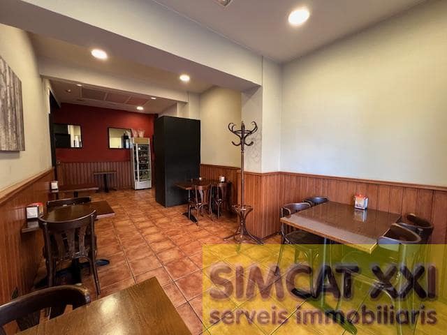 4 bedroom Commercial for sale in Figueres - € 126,000 (Ref: 9691570)