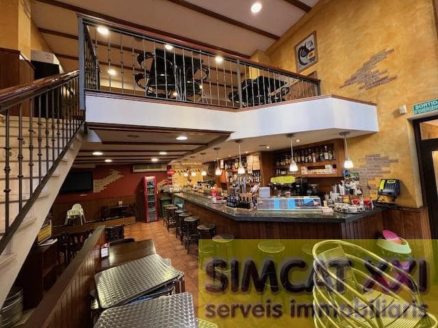 4 bedroom Commercial for sale in Figueres - € 126,000 (Ref: 9691570)