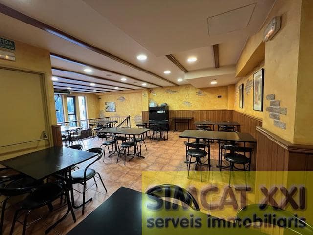 4 bedroom Commercial for sale in Figueres - € 126,000 (Ref: 9691570)