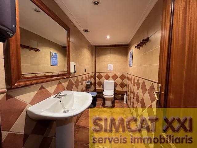 4 bedroom Commercial for sale in Figueres - € 126,000 (Ref: 9691570)