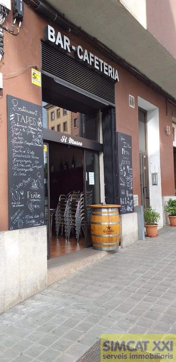 4 bedroom Commercial for sale in Figueres - € 126,000 (Ref: 9691570)