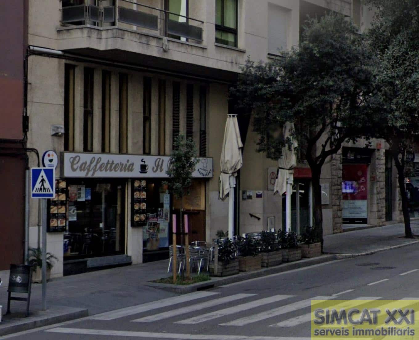 4 bedroom Commercial for sale in Figueres - € 126,000 (Ref: 9691570)