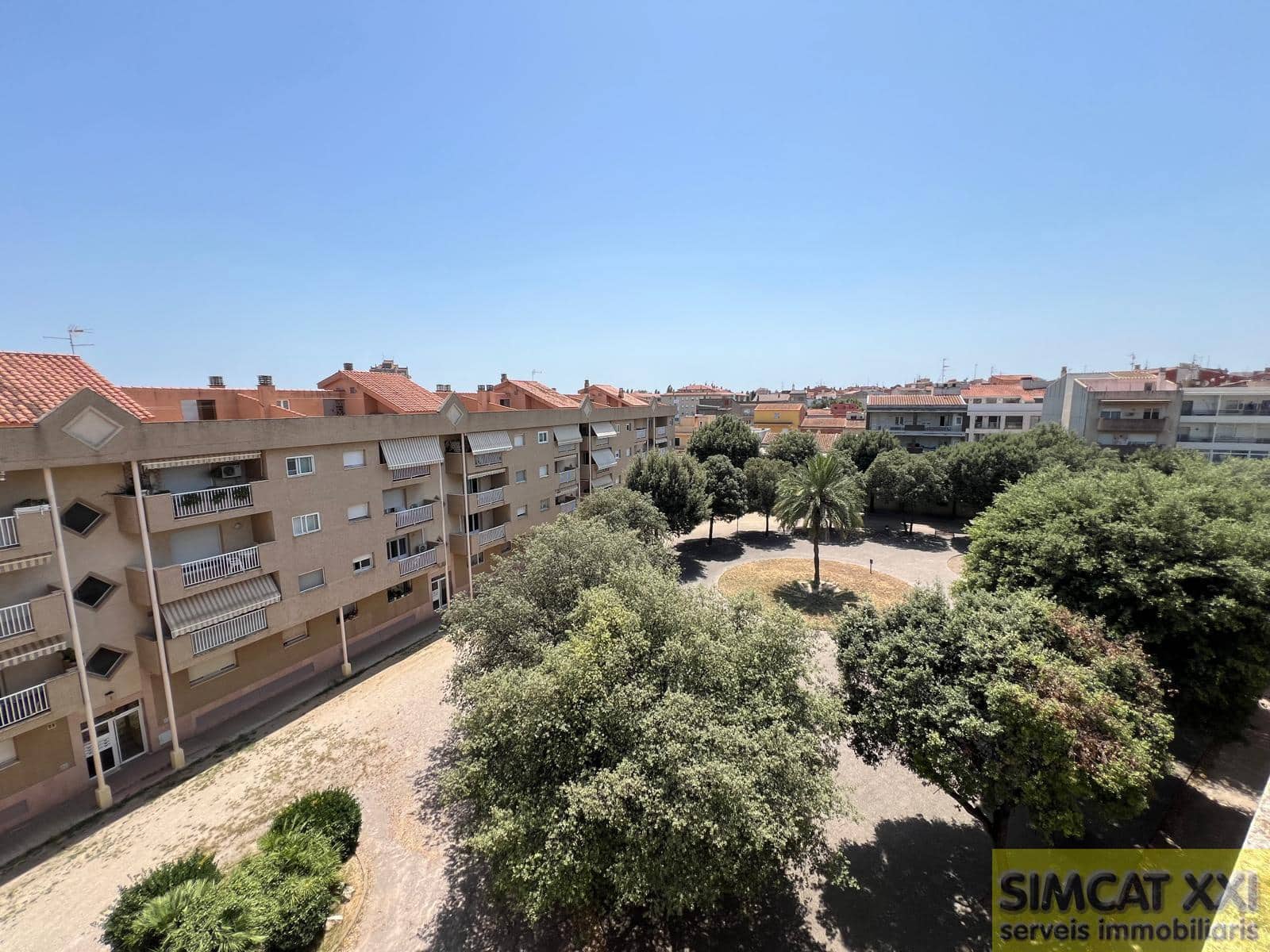 1 bedroom Flat for sale in Figueres - € 85,000 (Ref: 9699115)